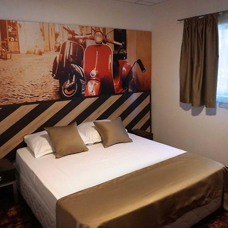 Hotel Ihtiman Zewnętrze zdjęcie