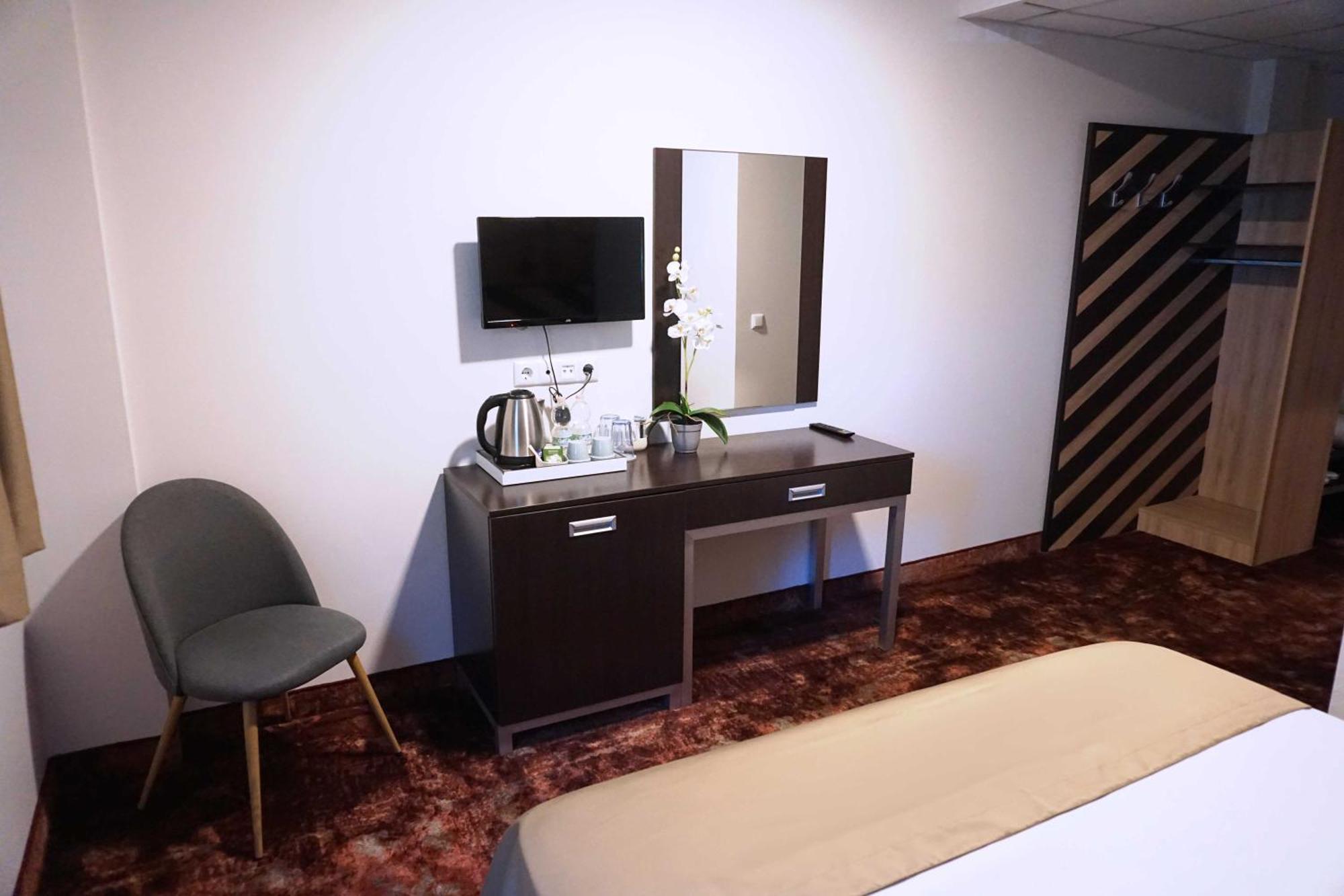 Hotel Ihtiman Zewnętrze zdjęcie