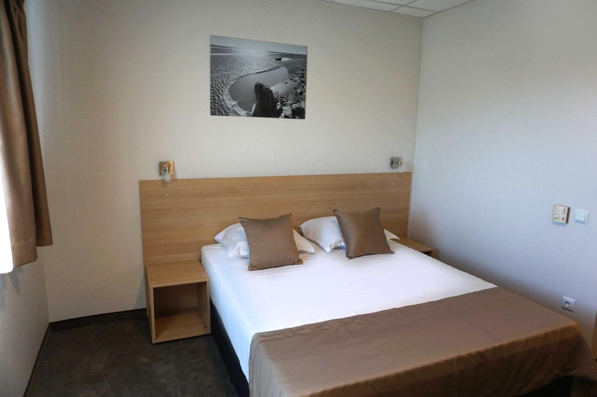 Hotel Ihtiman Zewnętrze zdjęcie