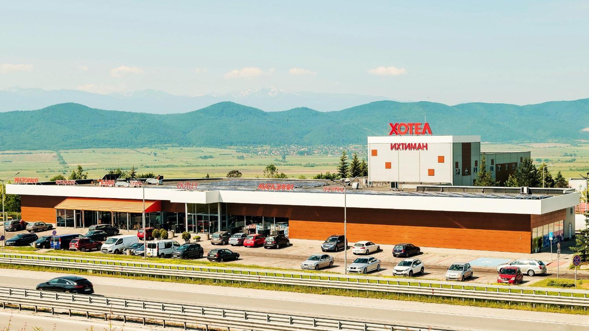 Hotel Ihtiman Zewnętrze zdjęcie