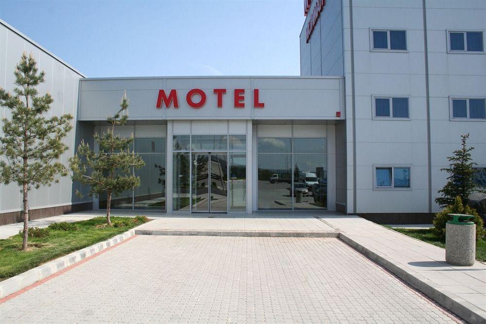 Hotel Ihtiman Zewnętrze zdjęcie